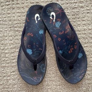 OluKai Women's Sandals - Navy and Coral